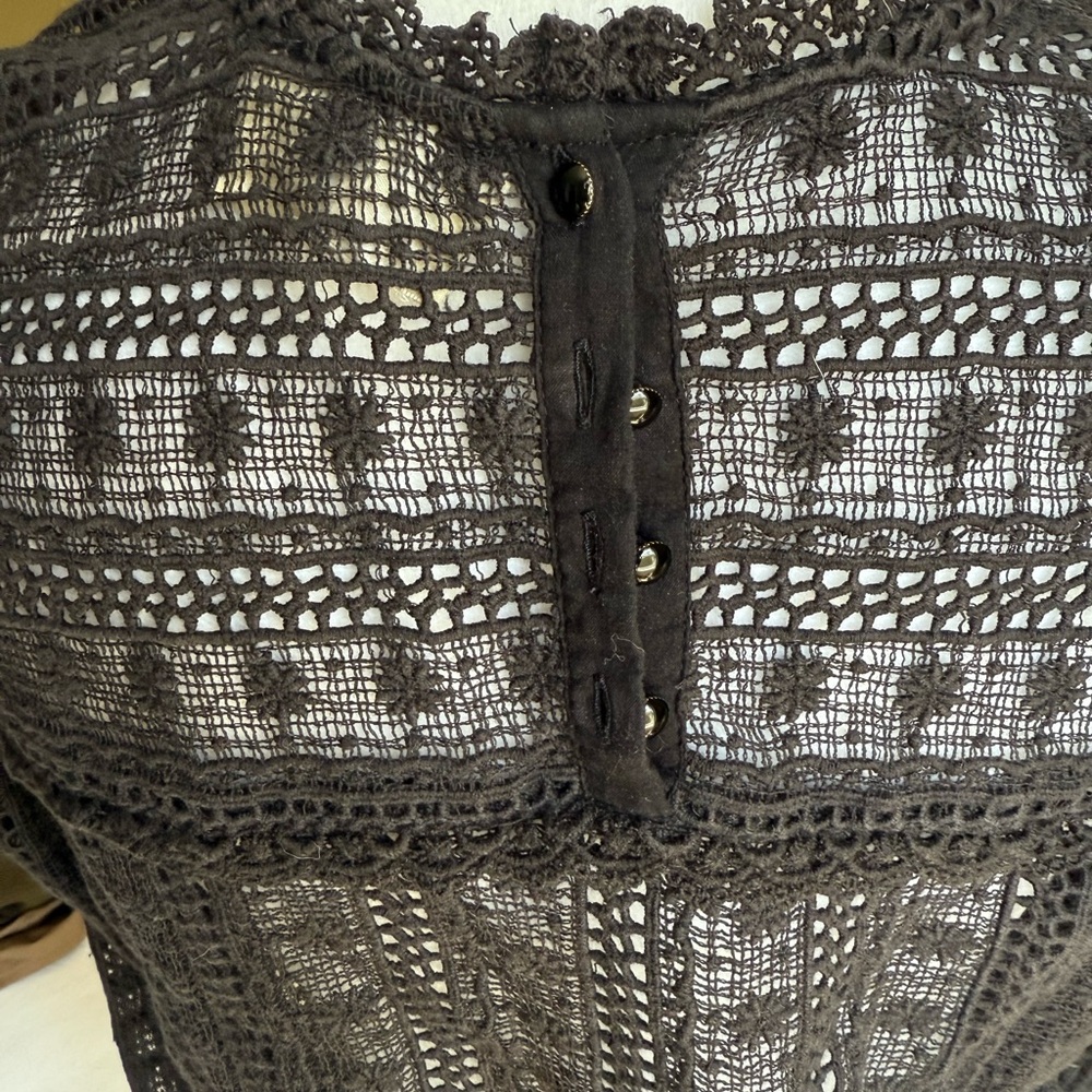 Sezane Black Ruffled Fitted Blouse - Picture 5 of 8